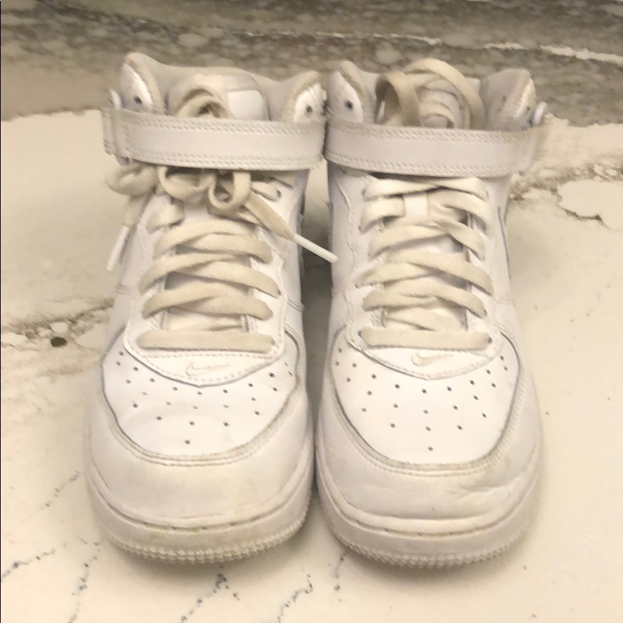 Kids Size 2 Airforce 1 White Sneakers